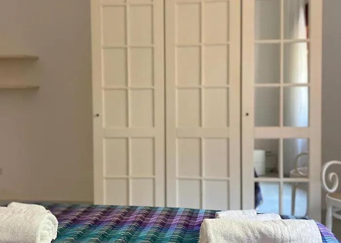 Rosmini House بورتو سيساريو